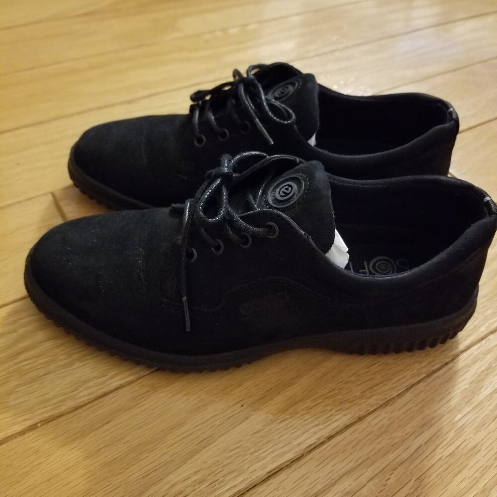 Ecco Shoes, black, size 7 women's